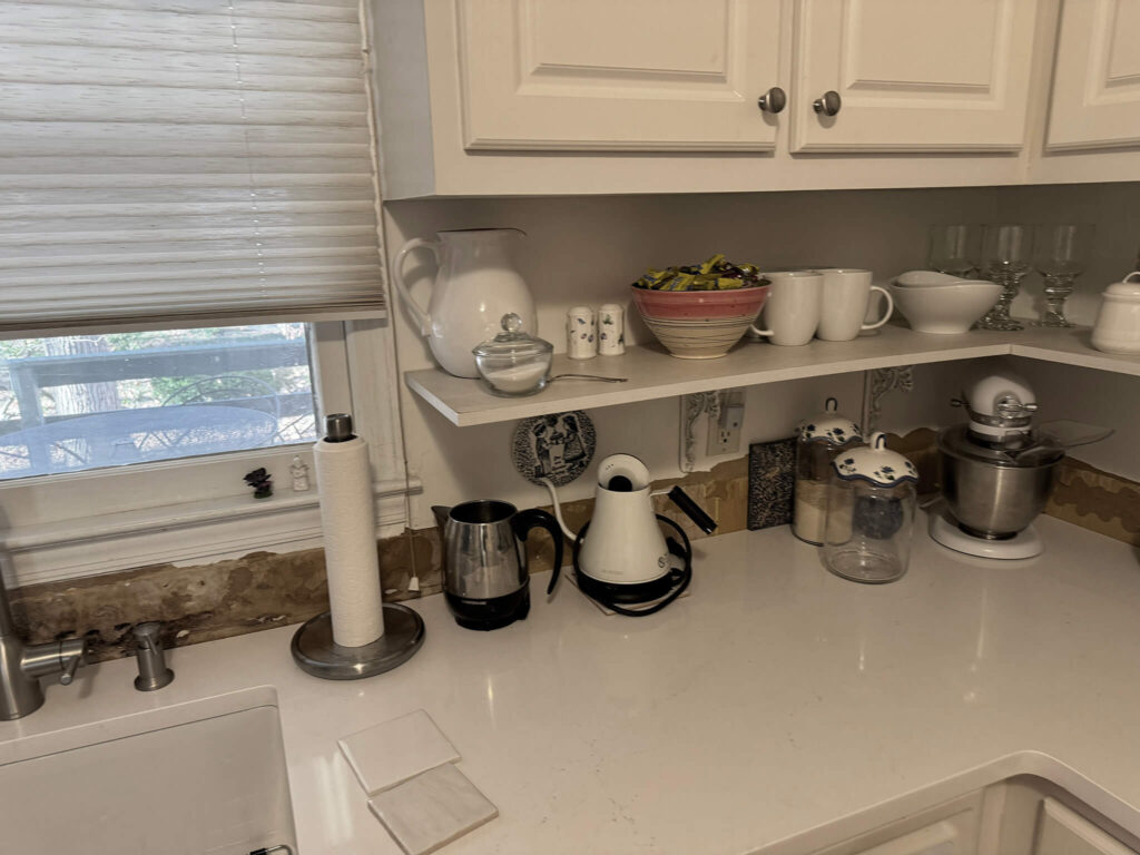 Kitchen Backsplash and Shelves Before Renovations